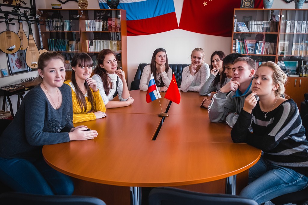 Студенты, Фото с места события из других источников