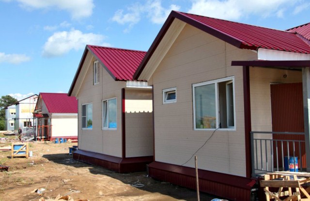 Жилье для подтопленцев, Фото с места события из других источников