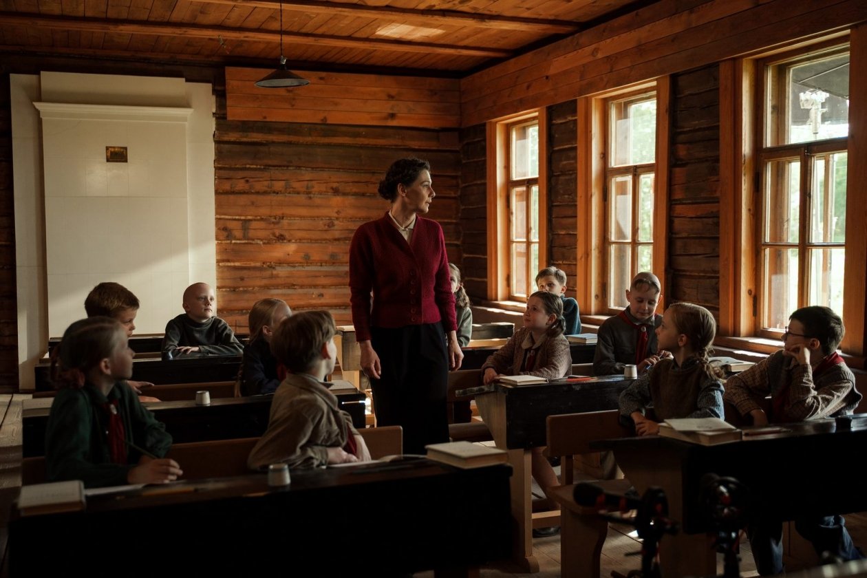 Кадр из фильма (12+)