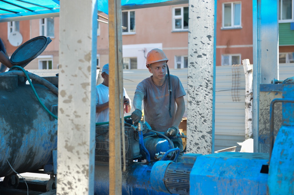 Рабочий, Фото с места события из других источников