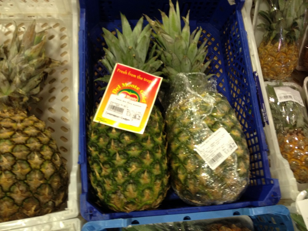 Ананасы с Филиппин, Фото с места события собственное