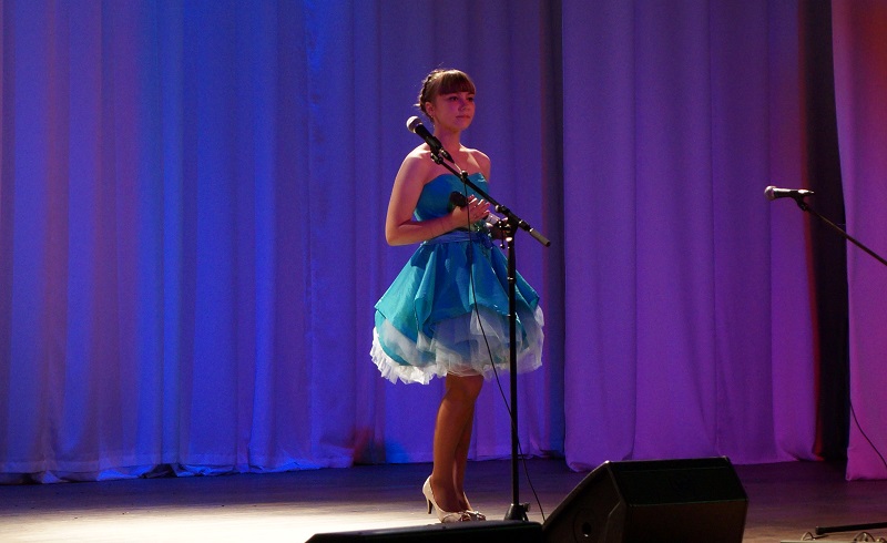 Воспитанники колымского лагеря "Зеленый остров" приехали в Магадан с отчетным концертом, Фото с места события собственное