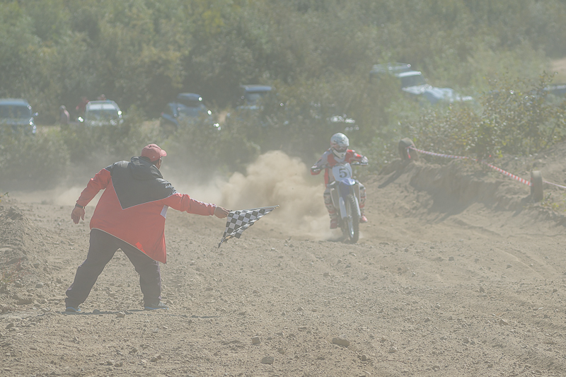 Финиш в пыли, Фото с места события собственное