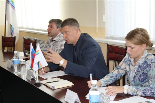 Параметры соглашения о сотрудничестве определило руководство Биробиджана и г.Цзямусы КНР, Фото с места события собственное