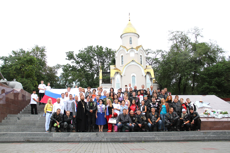 Участники автопробега, Фото с места события из других источников