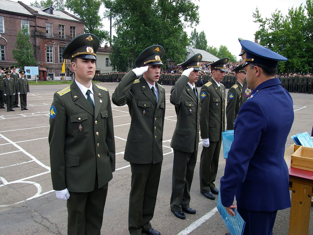Последний выпуск ИВВАИУ (2008 год), Фото с места события из других источников