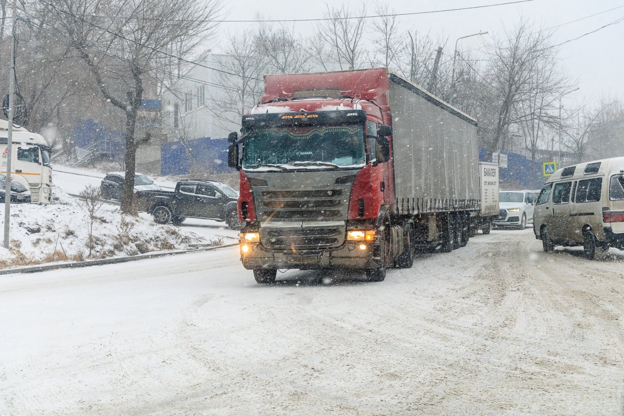 На трассе &quotКолыма&quot ввели ограничение движения для всех видов транспорта Евгений  Кулешов, ИА PrimaMedia