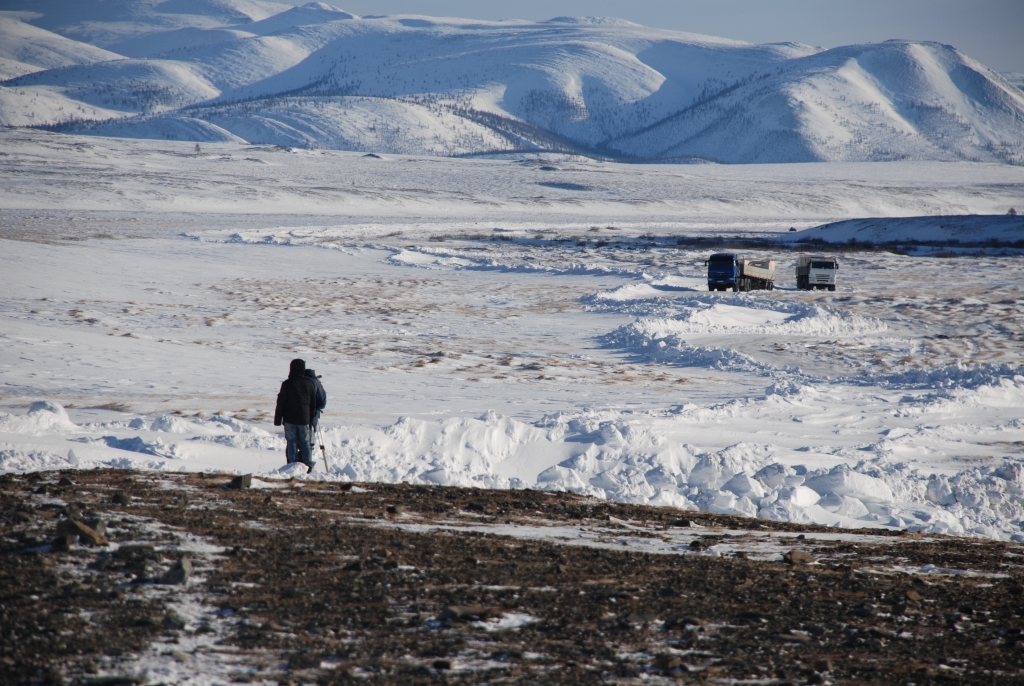 На съемках фильма "Трасса Колыма: добраться вопреки", Фото с места события из других источников