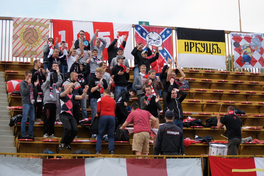 Болельщики "Байкала", Фото с места события собственное