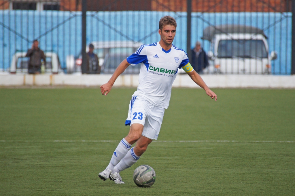 Мяч у капитана "Байкала", Фото с места события собственное