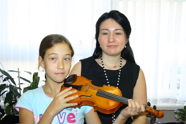 Новыми классами встречает новый учебный год музыкальная школа, Фото с места события собственное