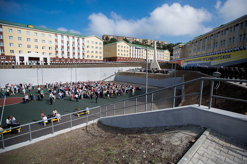 Родители кадетов, Фото с места события собственное