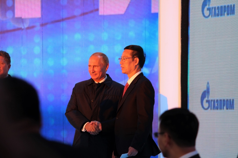 Сварка первого стыка ГТС "Сила Сибири", Фото с места события собственное