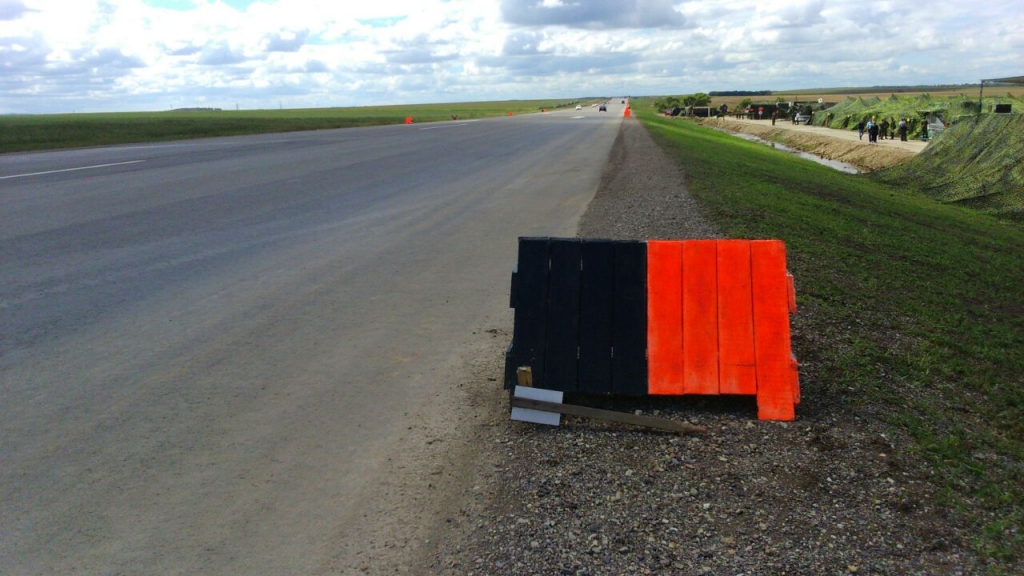 Перекрытая трасса , Фото с места события собственное