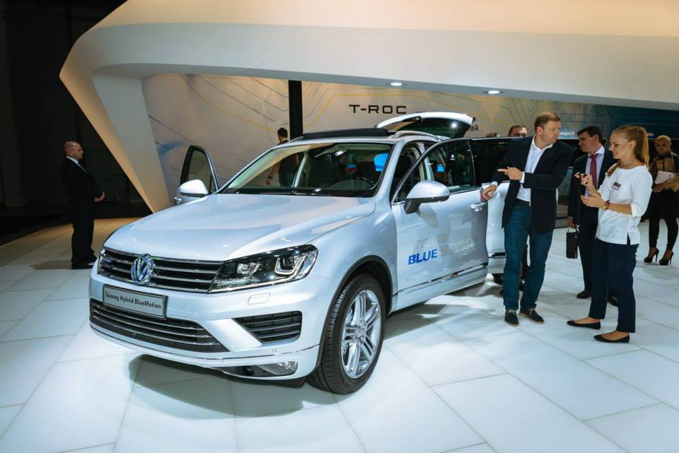 Volkswagen Touareg Hybrid BlueMotion, Фото с места события из других источников