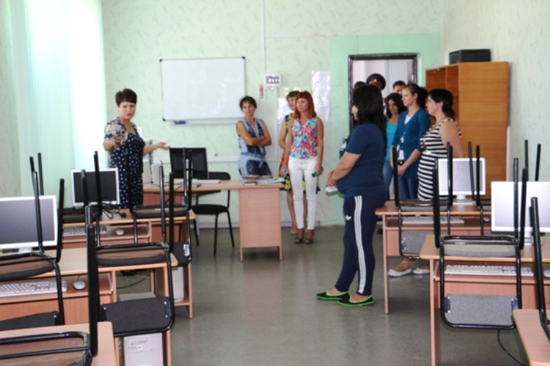 Конференция с участием родителей подростков, Фото с места события из других источников