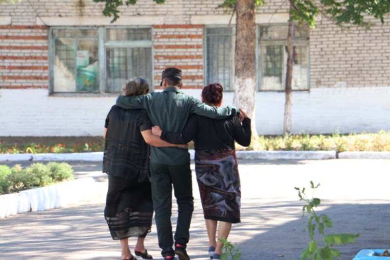 Время на общение с детьми дали родителям осужденных, Фото с места события из других источников