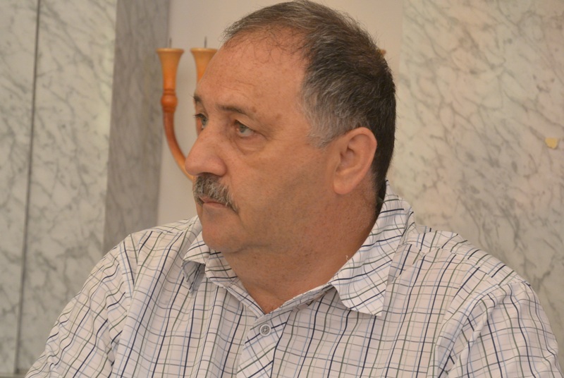 Вел пресс-конференцию Михаил Заридер, Фото с места события собственное