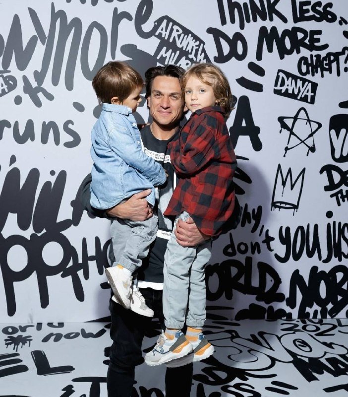 соцсети Влада Топалова