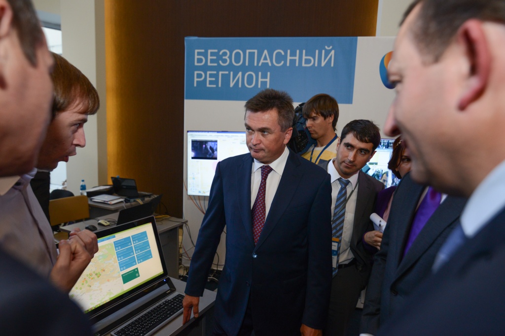 Владимир Миклушевский посетил выставку IT-EXPO 2014, Фото с места события из других источников