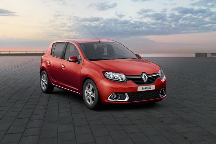 Новинка Renault Sandero , Фото с места события из других источников