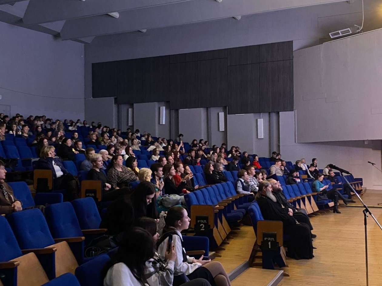 Сессия &quotСемья - основа русского мира&quot (6+) Мария Жижина, ИА ChitaMedia