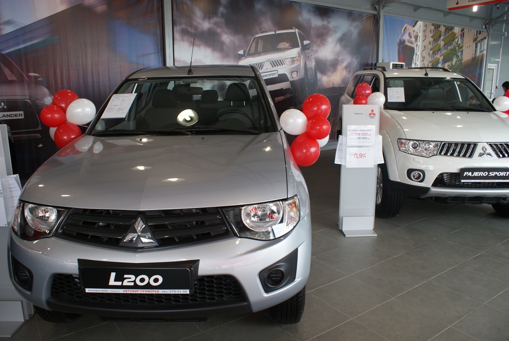 Mitsubishi L200 и Pajero Sport, Фото с места события собственное