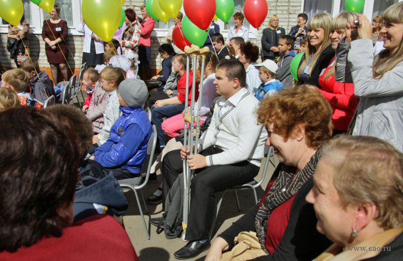 Открытие автогородка в Центре образования "Ступени", Фото с места события из других источников