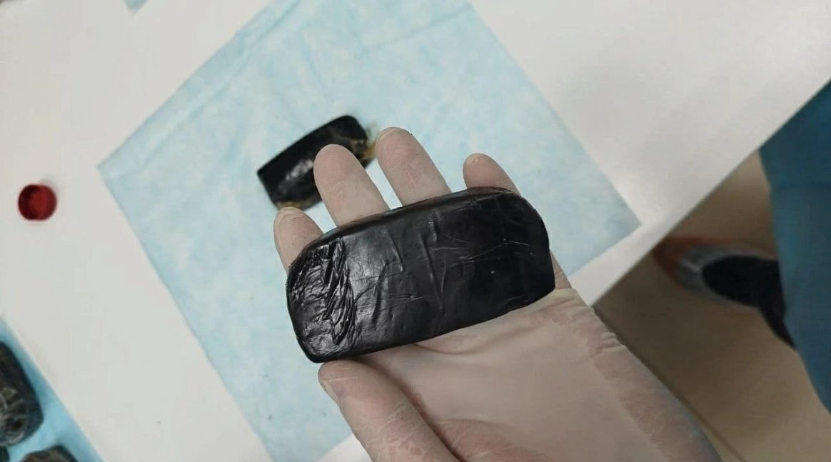 Полиция устанавливает происхождение партии наркотиков и предполагаемый маршрут доставки пресс-служба УМВД России по Амурской области