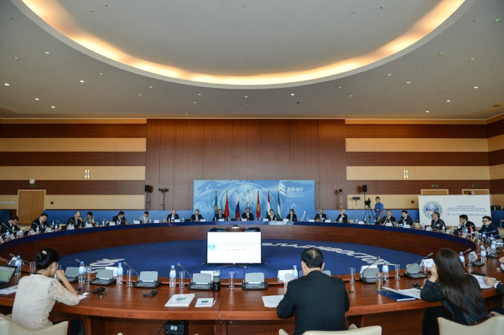 Международная встреча, Фото с места события из других источников