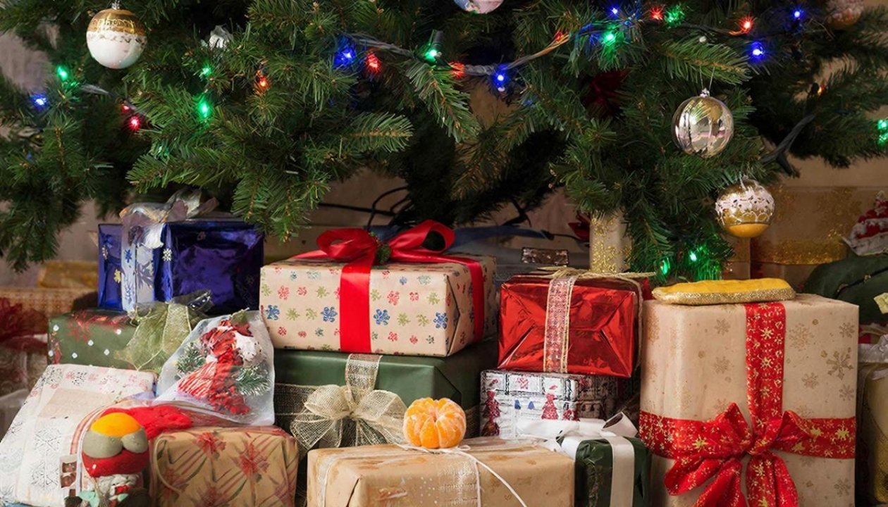 Что дарить в год Красной Огненной Лошади? ИИ GigaChat (18+)