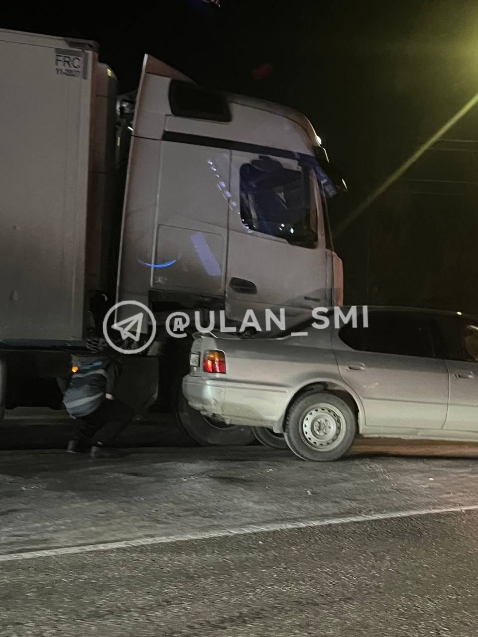 В Улан-Удэ столкнулись фура и две легковые машины телеграм-канал &quotНовости Улан-Удэ и Бурятии&quot