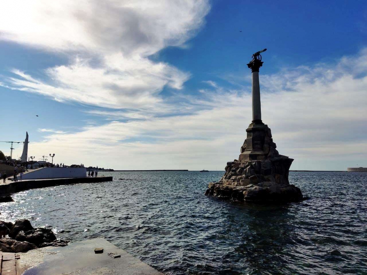 Севастополь, памятник затопленным кораблям Петр Максимов, SevastopolMedia