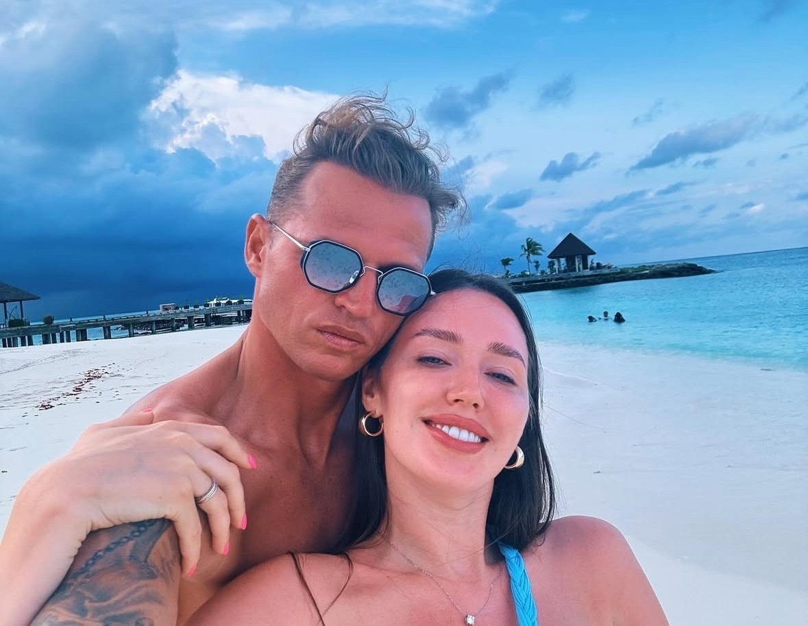 Дмитрий Тарасов и Анастасия Костенко соцсети Дмитрия Тарасова