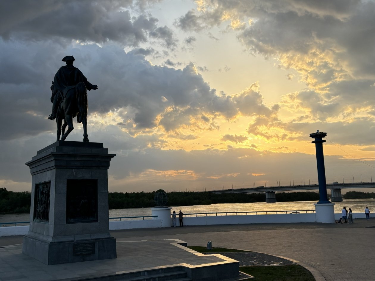 Памятник Ивану Бухгольцу, скульптор М. Минин ИА OmskMedia