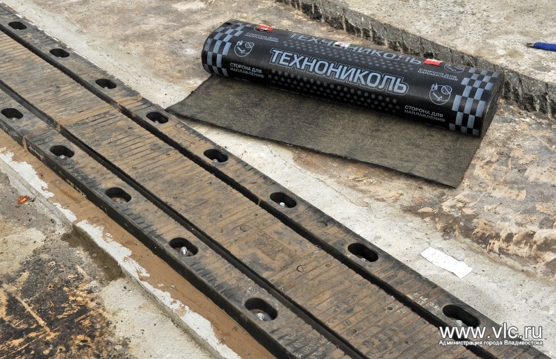 Соблюдается технологический процесс, Фото с места события из других источников