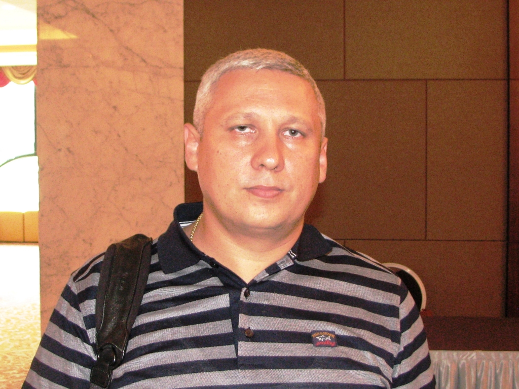 Владилен Сытник, Фото с места события собственное