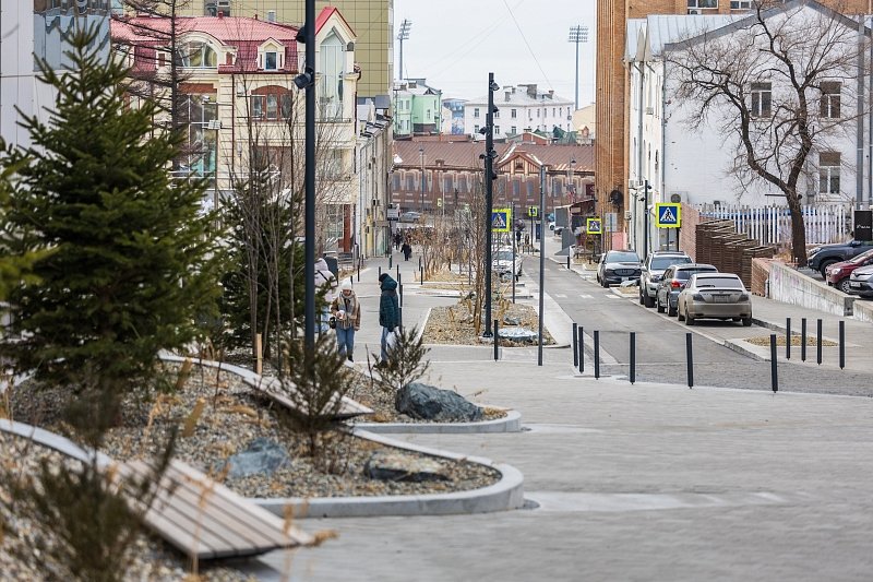 Улицу Мордовцева во Владивостоке при поддержке ВТБ привели в порядок, пресс-служба ВТБ