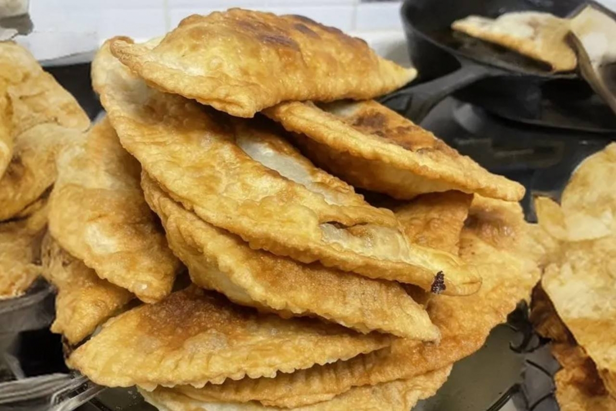 Хрустящие чебуреки на заварном тесте - жарю только так, и оно не рвется и начинка не выпадает ИА KrasnodarMedia