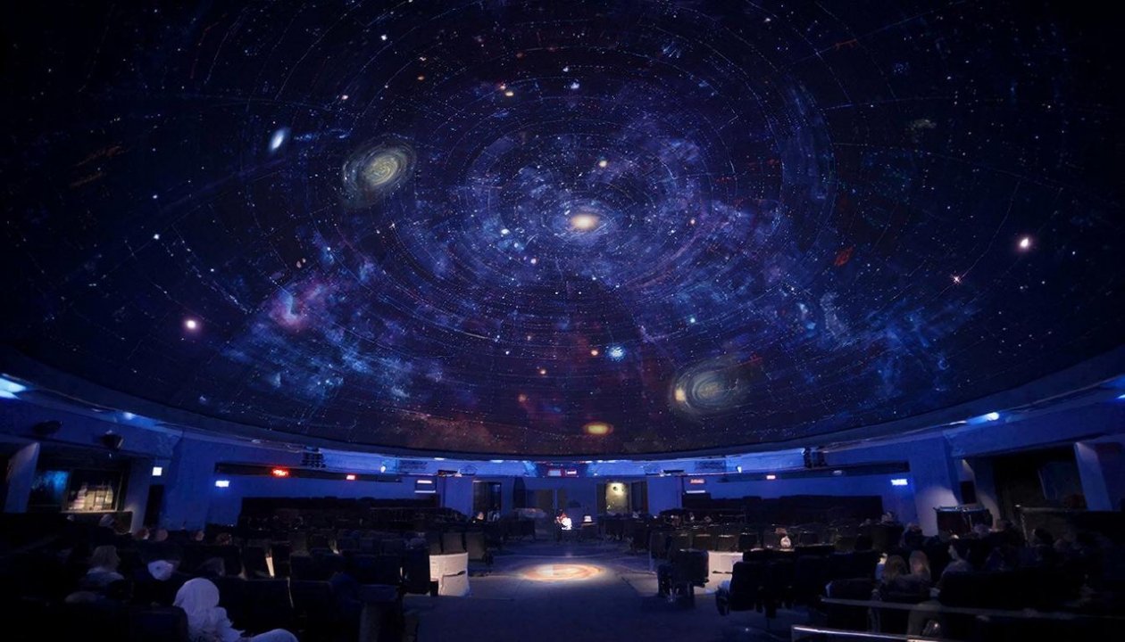 Тематическое фото GigaChat (18+)