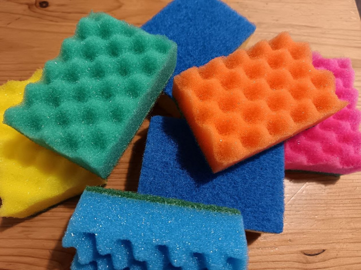 Губка прослужит втрое дольше: 2 способа, как обеззаразить - ни микробов, ни затхлого запаха ИА SevastopolMedia.ru