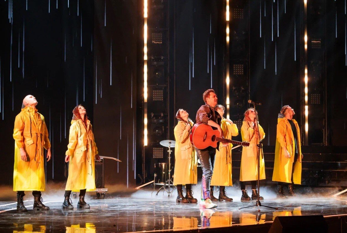 Иван Уланов из Улан-Удэ участвует в суперфинале шоу &quotЯрче звезд&quot ТНТ (16+)