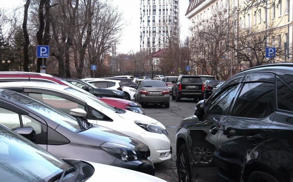 За 11 месяцев во Владивостоке выдано более 30 тысяч штрафов за неоплату парковки ТГ-канал &quotЦифровое Приморье&quot