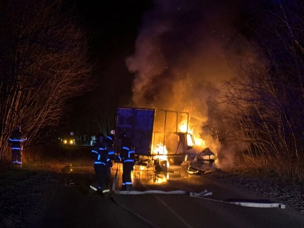 18-летний водитель погиб в аварии с загоревшимися автомобилями на Ставрополье пресс-служба Госавтоинспекции Ставрополья