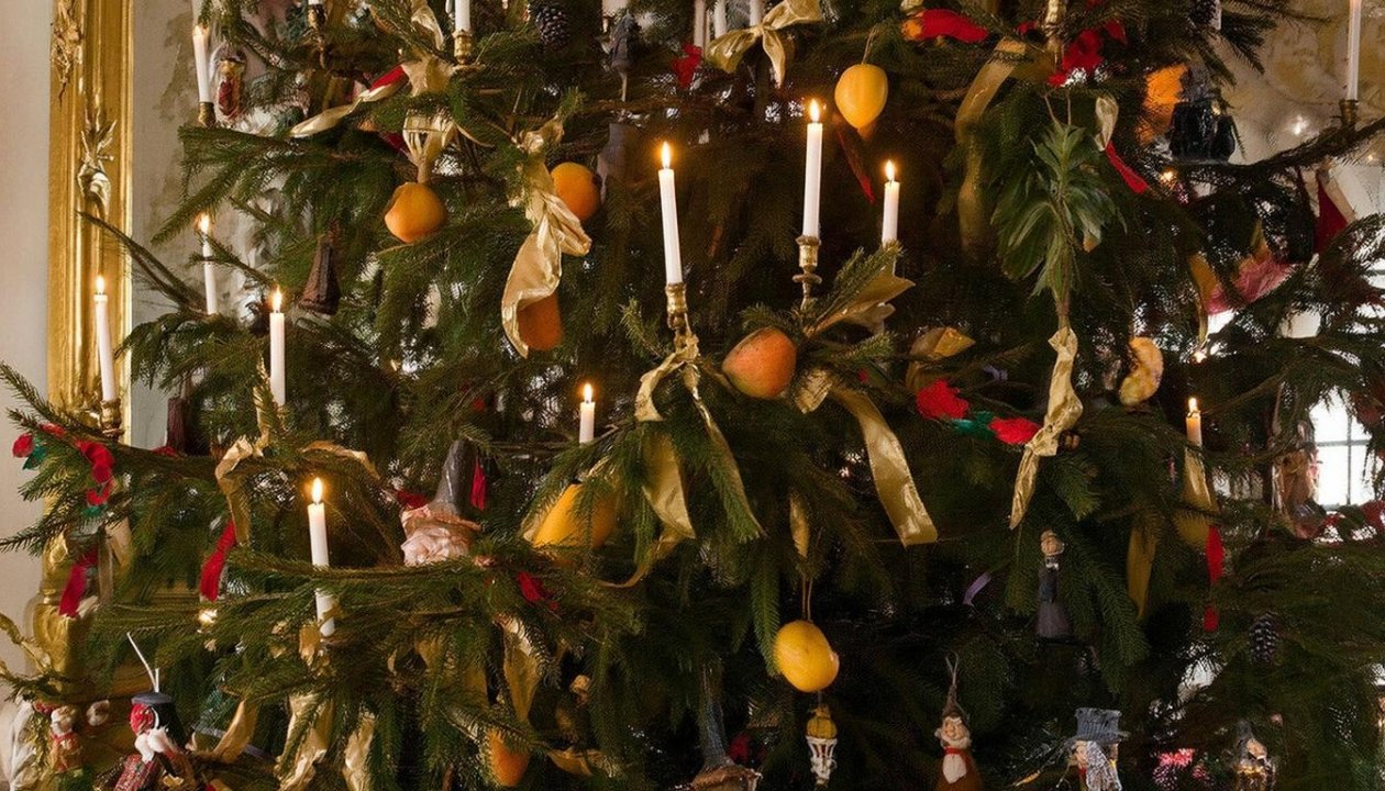 Тематическое фото Giga Chat (18+)