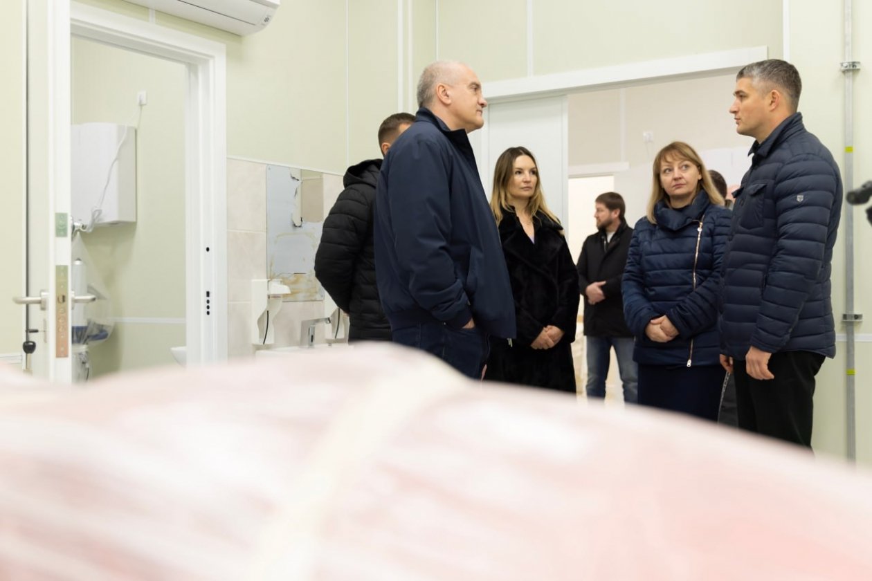 Глава побывал в новых поликлиниках Соцсети С. Аксенова