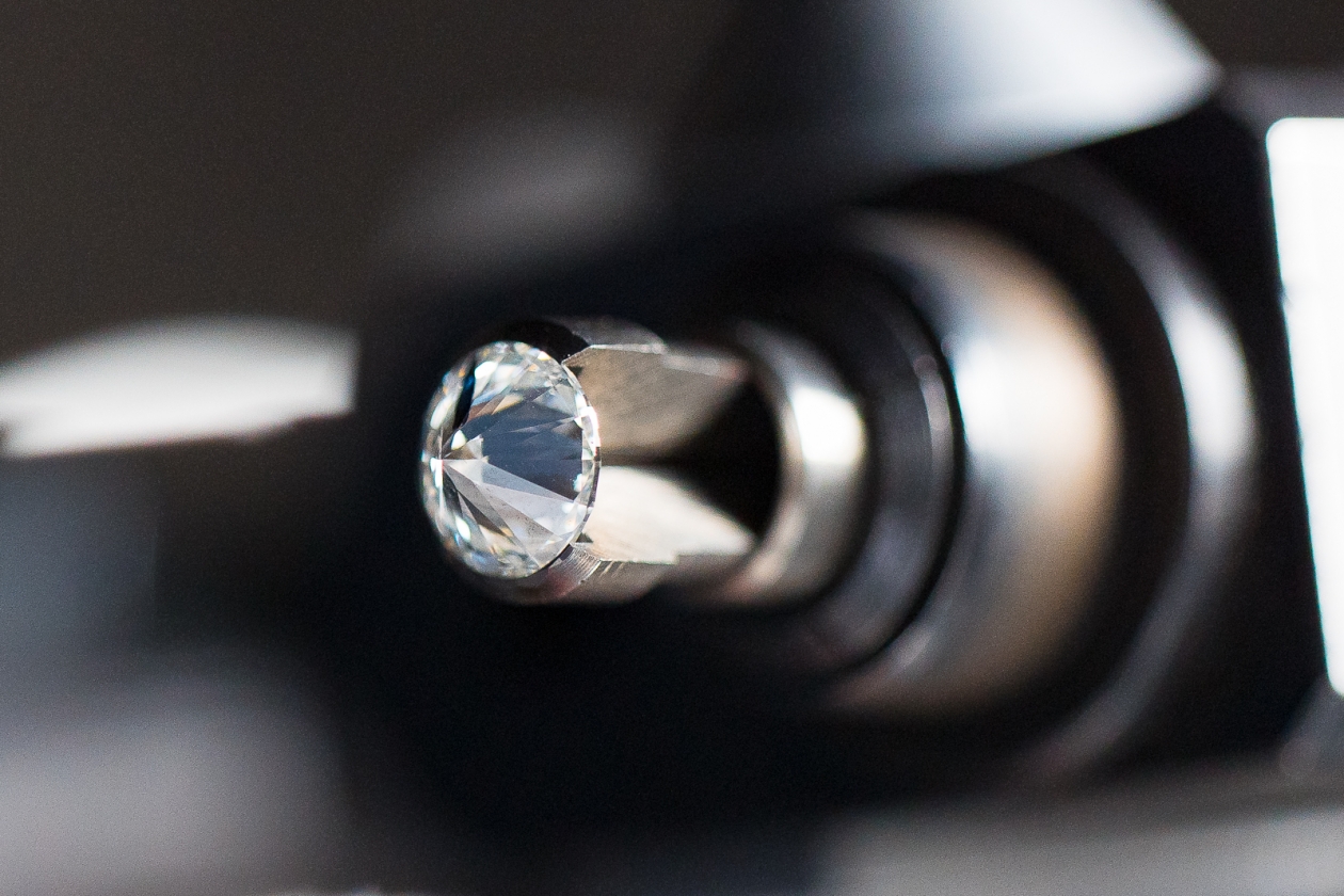 АЛРОСА выполнила план по добыче алмазов в 2025 году  Илья Аверьянов, ИА PrimaMedia