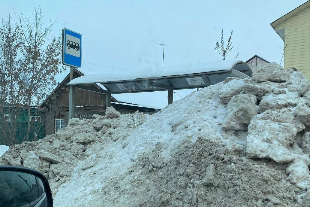 В Омске &quotзамуровали&quot остановку ВКонтакте (12+) &quotАварийный Омск&quot