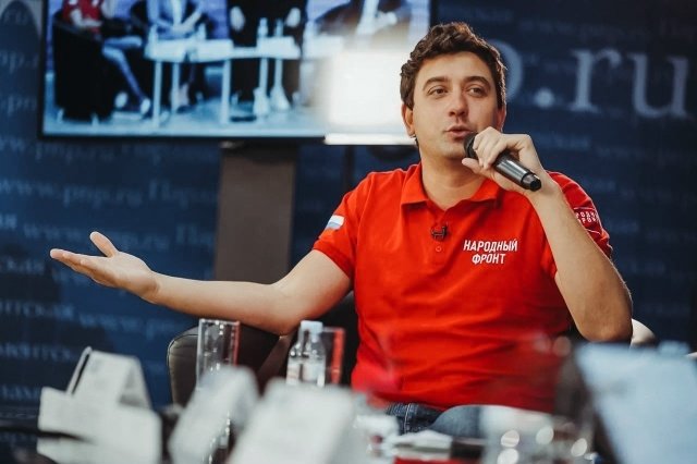 Депутат ЗСК Горюханов стал членом Госдумы РФ вместо арестованного Вороновского Страница Валерия Горюханова ВКонтакте