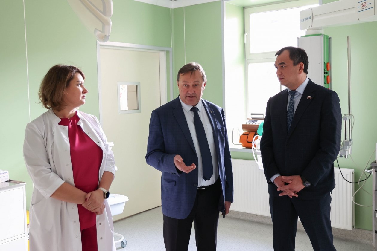 Помощь медучреждениям пресс-служба депутата